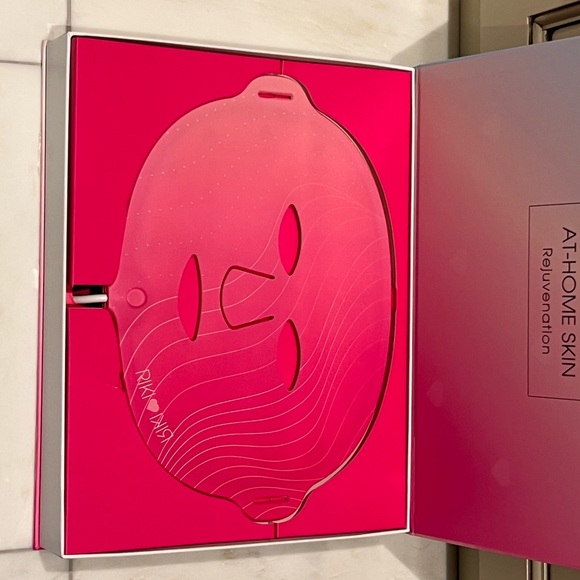 LED light mask by Riki - Picture 2 of 5